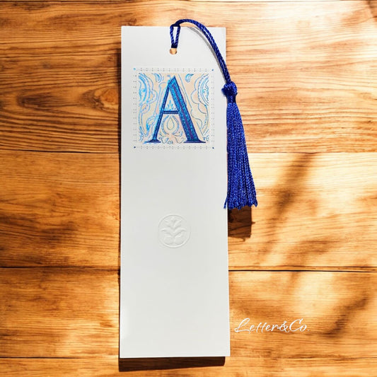 Lesezeichen Bookmark Monogramm A und Quaste in blau