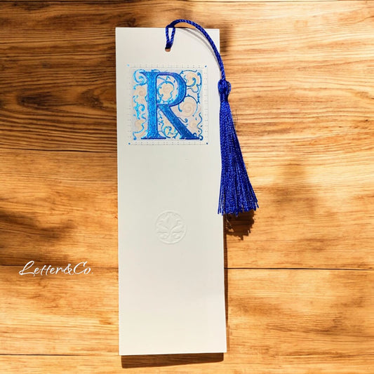 Lesezeichen Bookmark Monogramm R und Quaste in blau